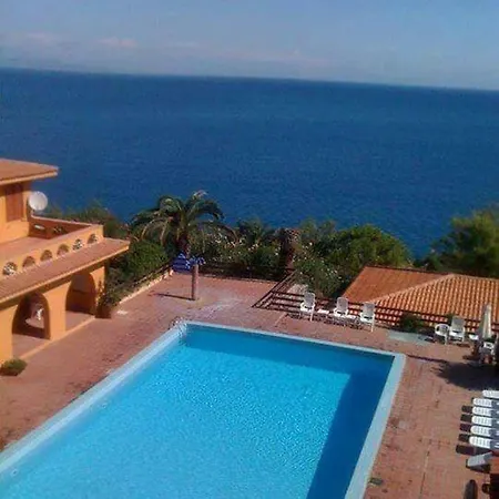 Apartment Laspiaggettadianto Agnone Bagni